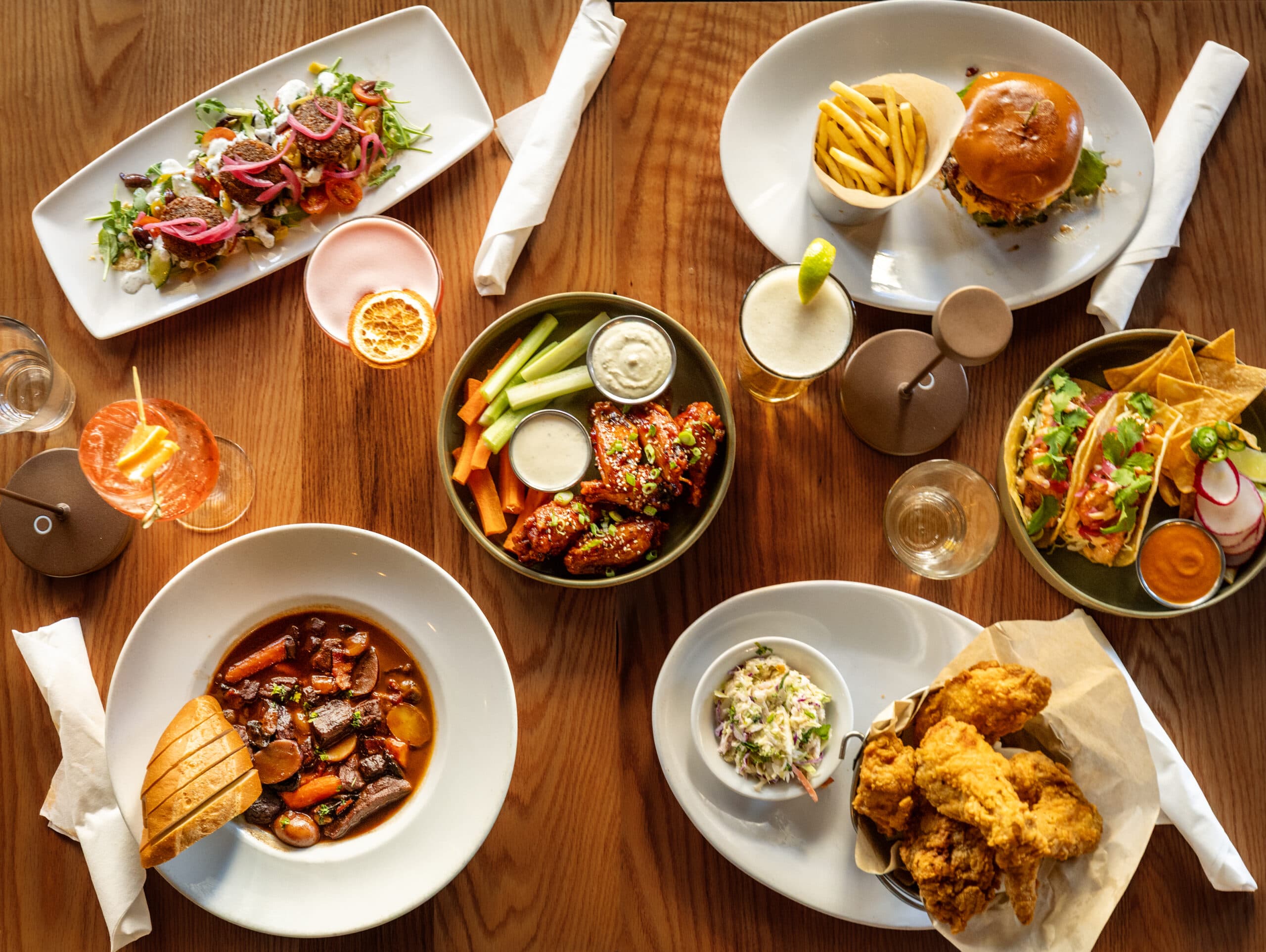 Healdsburg Bar & Grill